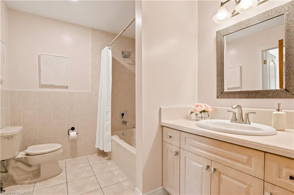 709 Glasgow Street Property Photo 37