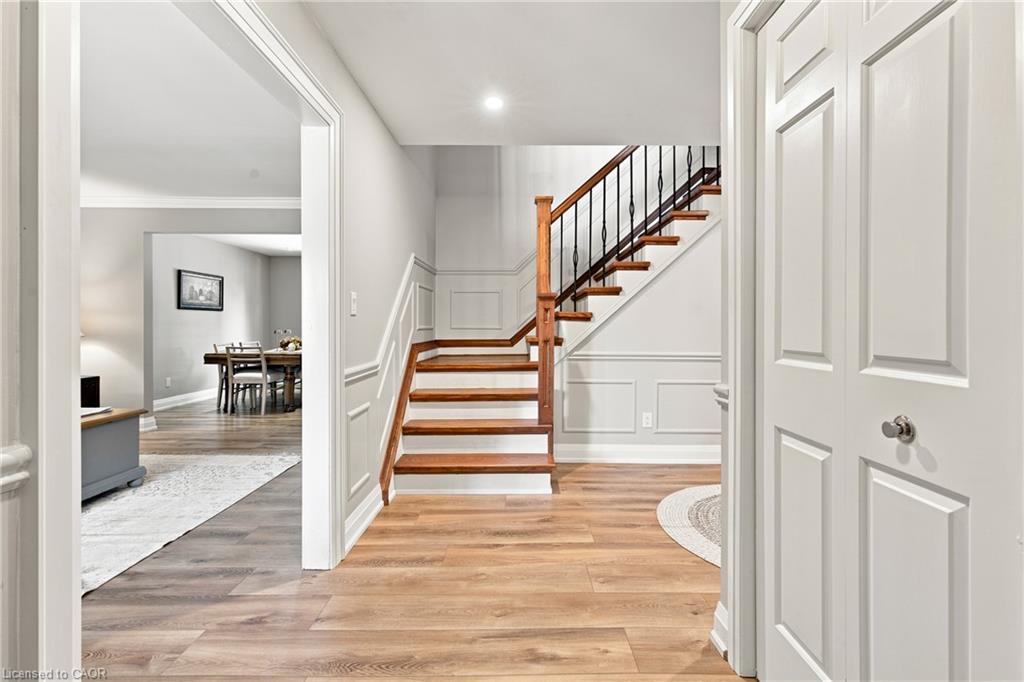 7 Apex Court Property Photo 20
