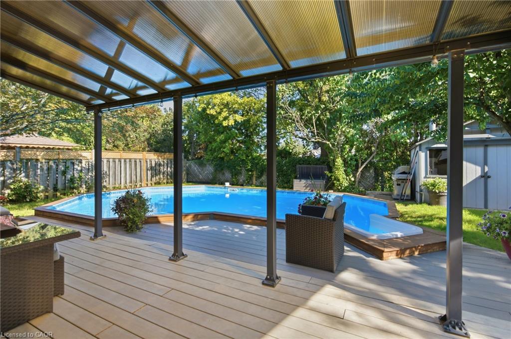 7 Apex Court Property Photo 39