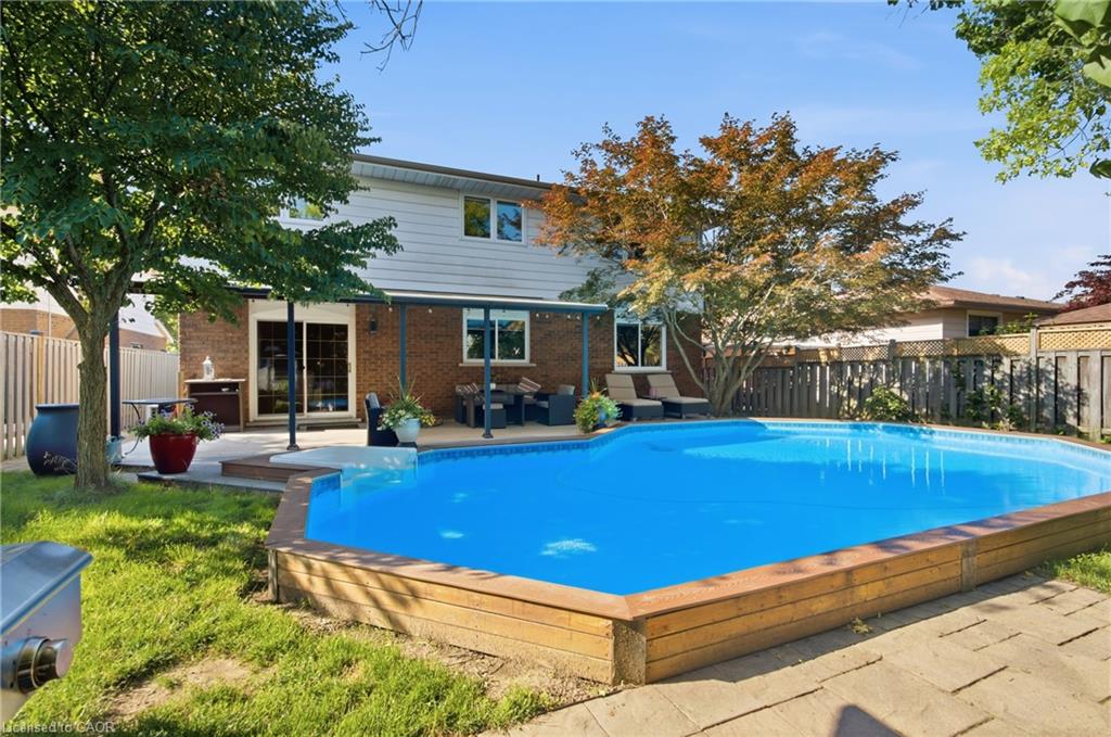 7 Apex Court Property Photo 44