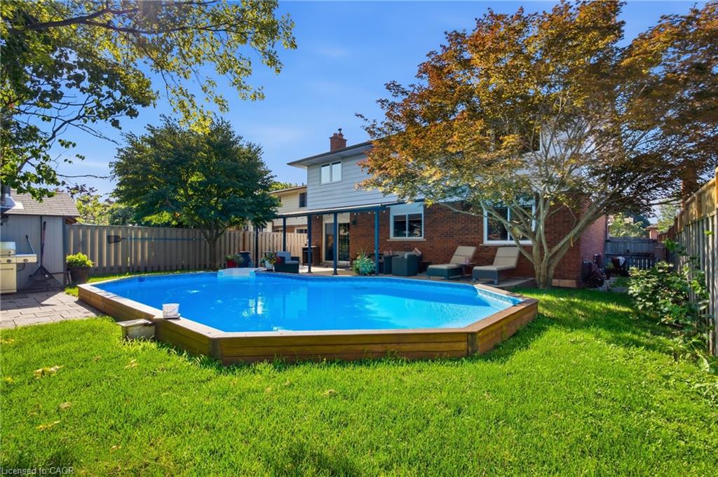7 Apex Court Property Photo 45