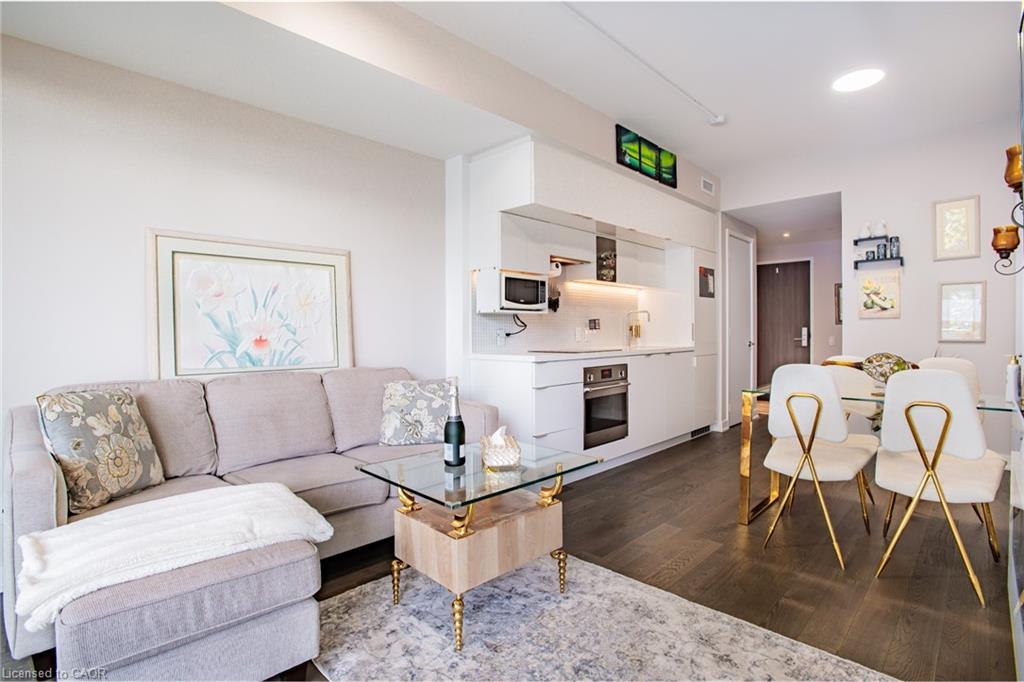 2512-185 Roehampton Avenue Property Photo 1