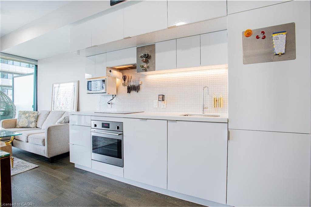 2512-185 Roehampton Avenue Property Photo 16