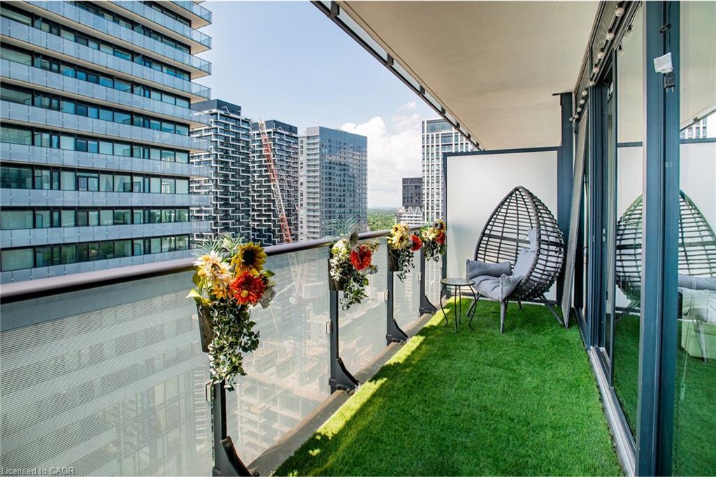 2512-185 Roehampton Avenue Property Photo 27