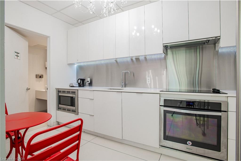 2512-185 Roehampton Avenue Property Photo 37