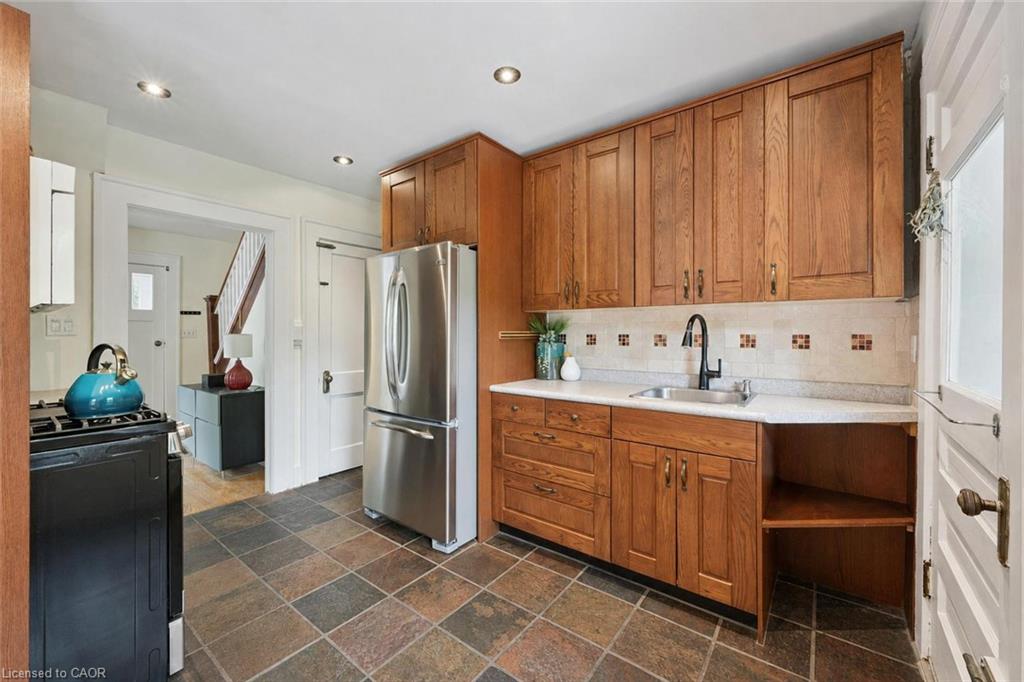 6 Pearl Street Property Photo 8