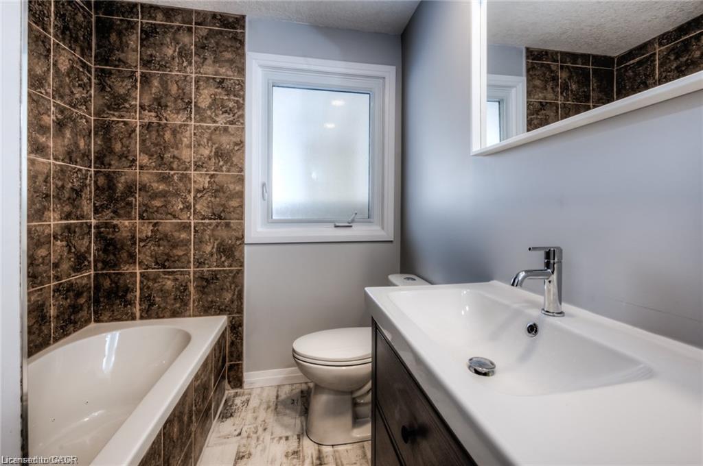 33 Ruskview Road Property Photo 13