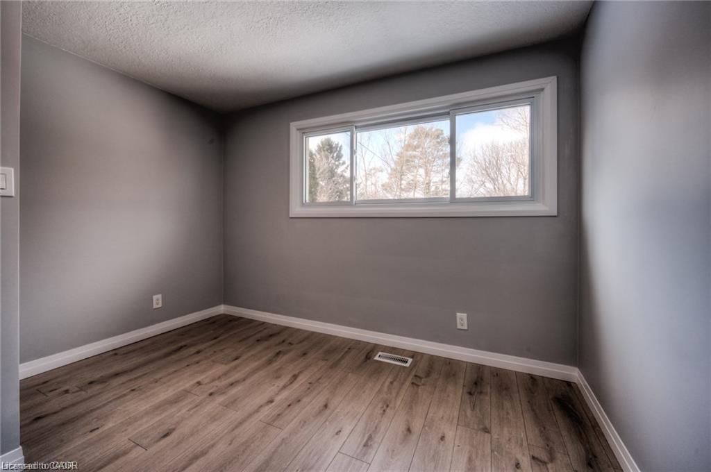 33 Ruskview Road Property Photo 18