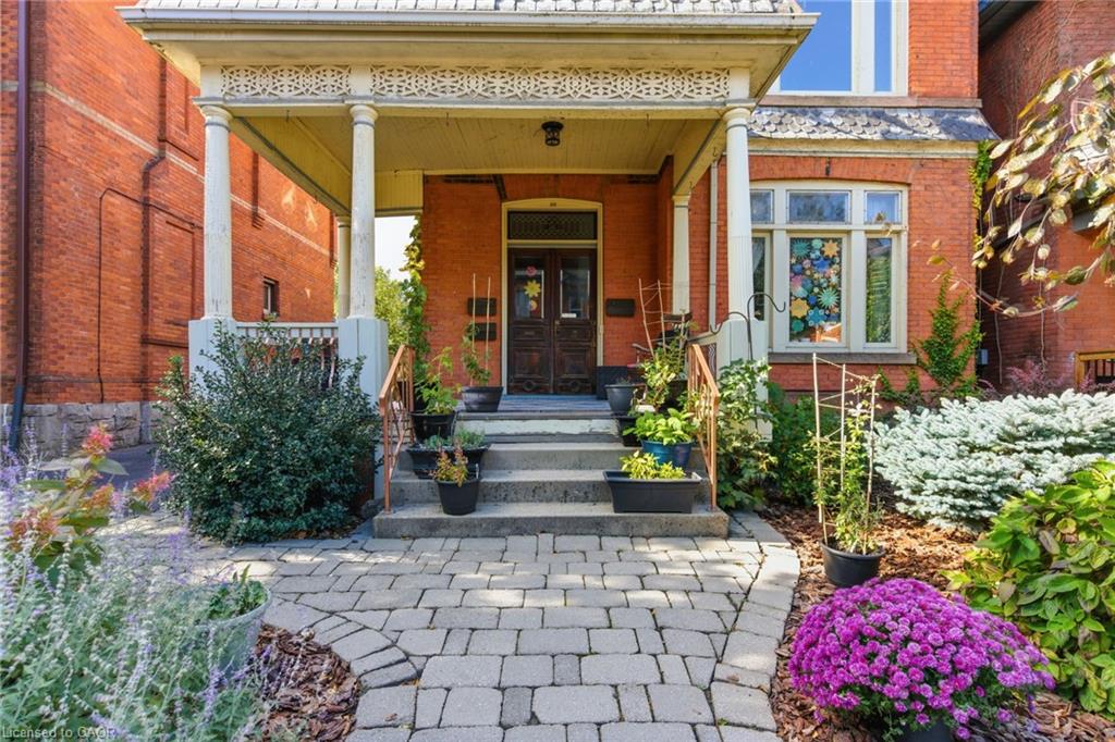 30 Ontario Avenue Property Photo 3