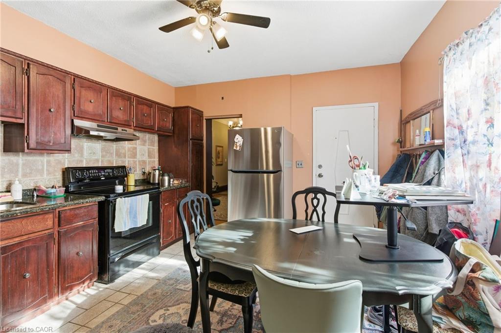 30 Ontario Avenue Property Photo 8