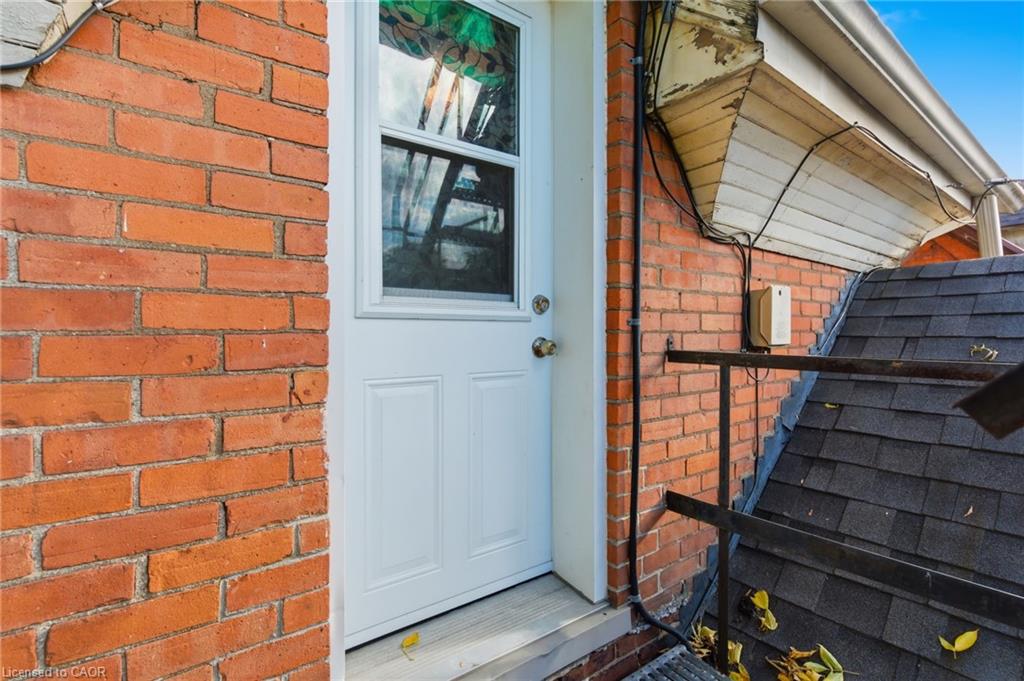 30 Ontario Avenue Property Photo 34