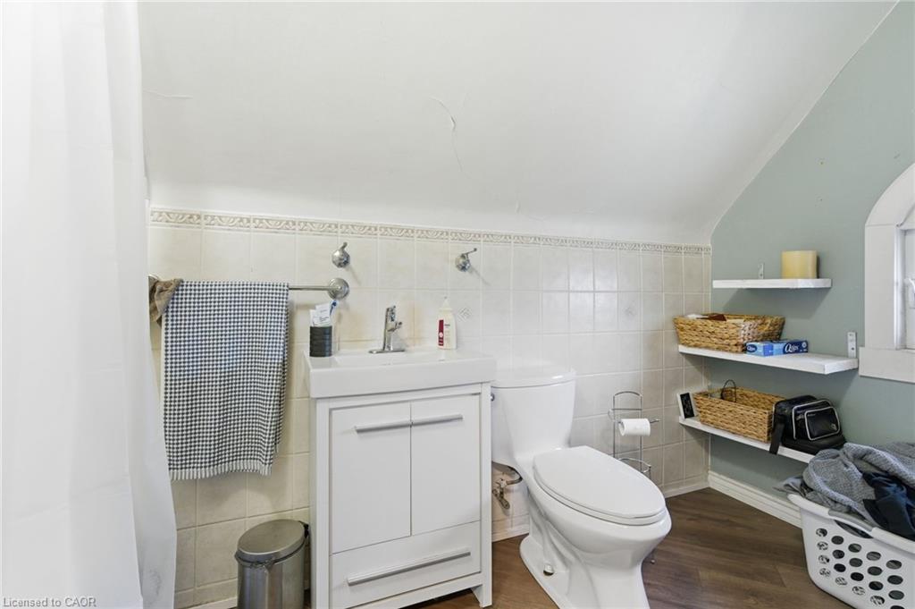 30 Ontario Avenue Property Photo 43