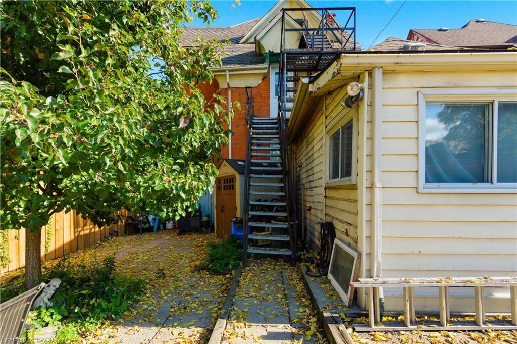 30 Ontario Avenue Property Photo 47