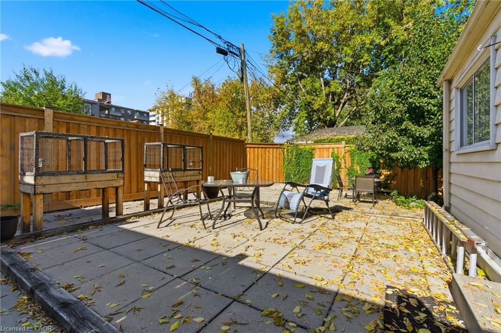 30 Ontario Avenue Property Photo 48