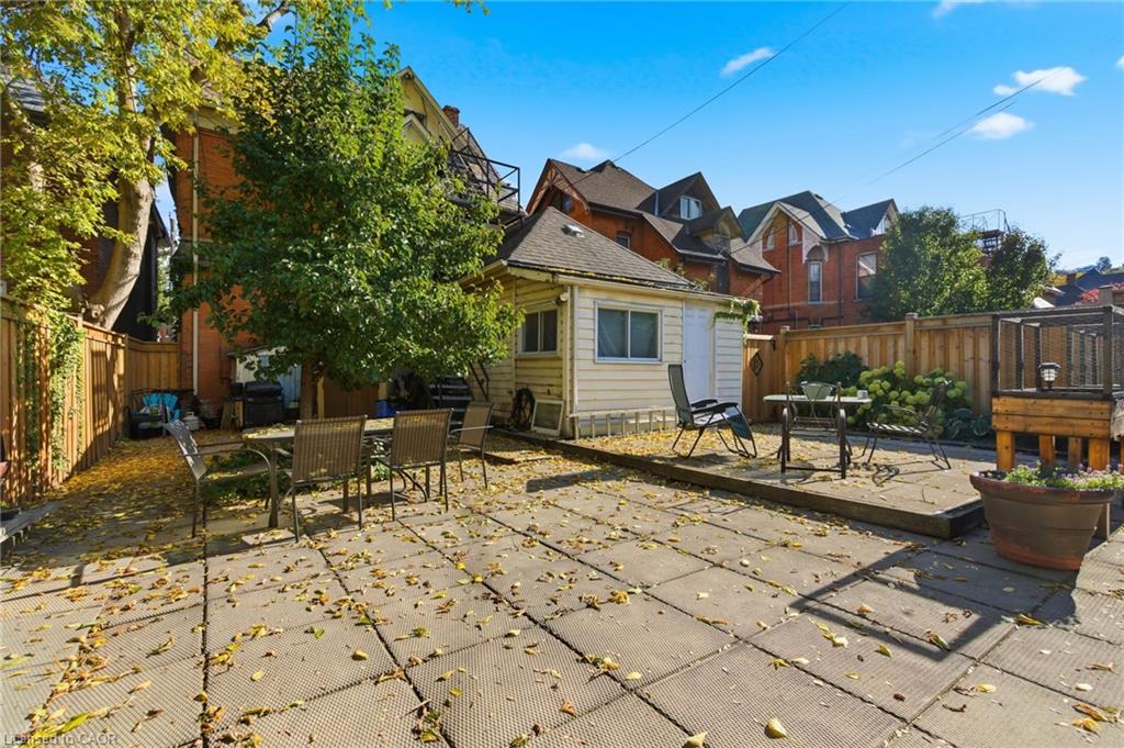 30 Ontario Avenue Property Photo 49