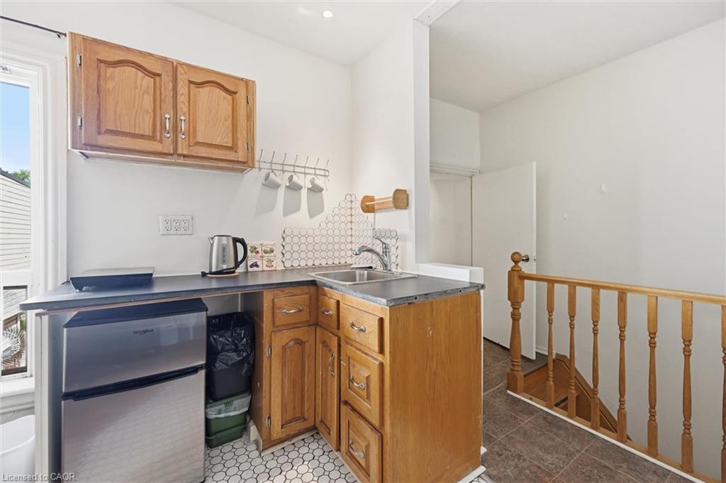 77 Murray Street E Property Photo 21