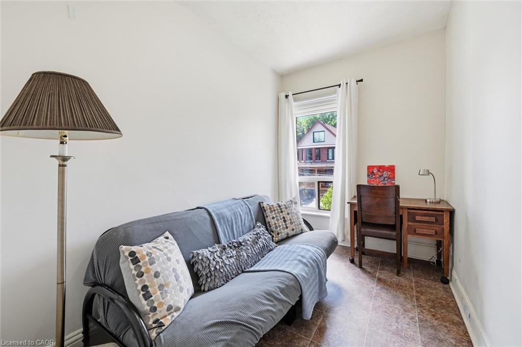 77 Murray Street E Property Photo 23