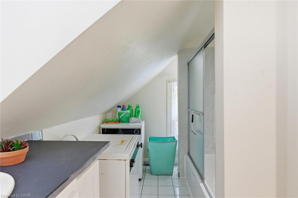 77 Murray Street E Property Photo 27