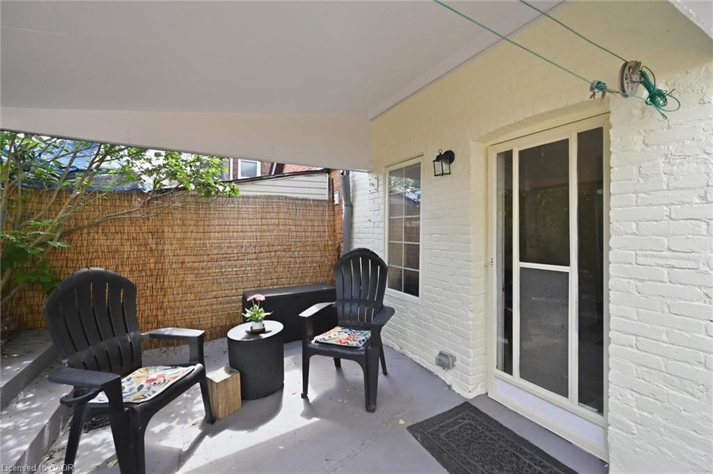 77 Murray Street E Property Photo 35