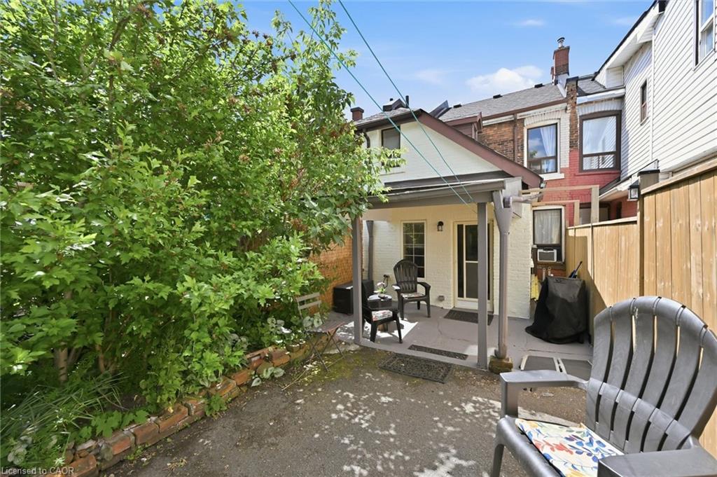 77 Murray Street E Property Photo 37