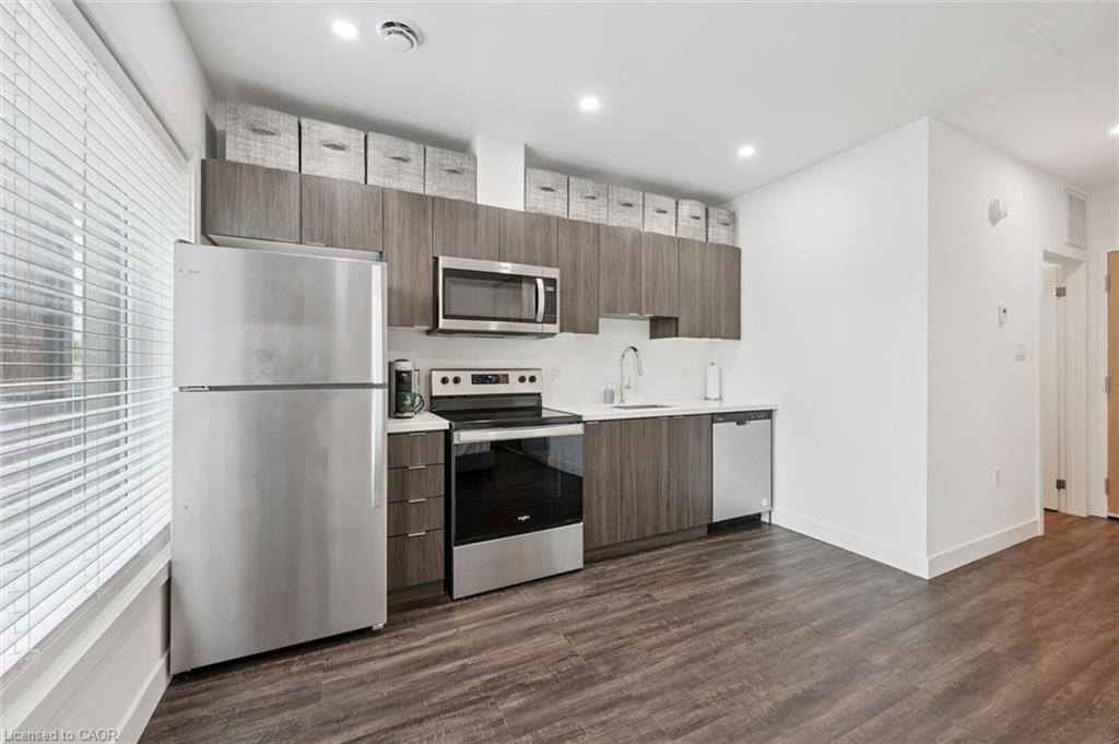 203-408 Dundas Street S Property Photo 19