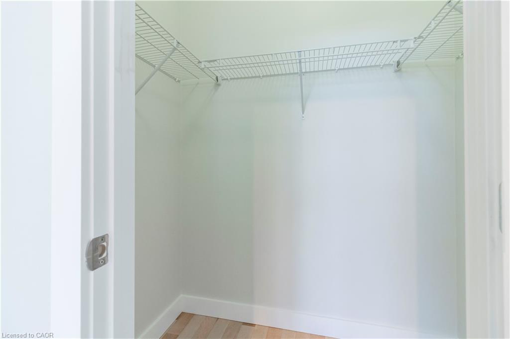 301-42 Bridgeport Road E Property Photo 10