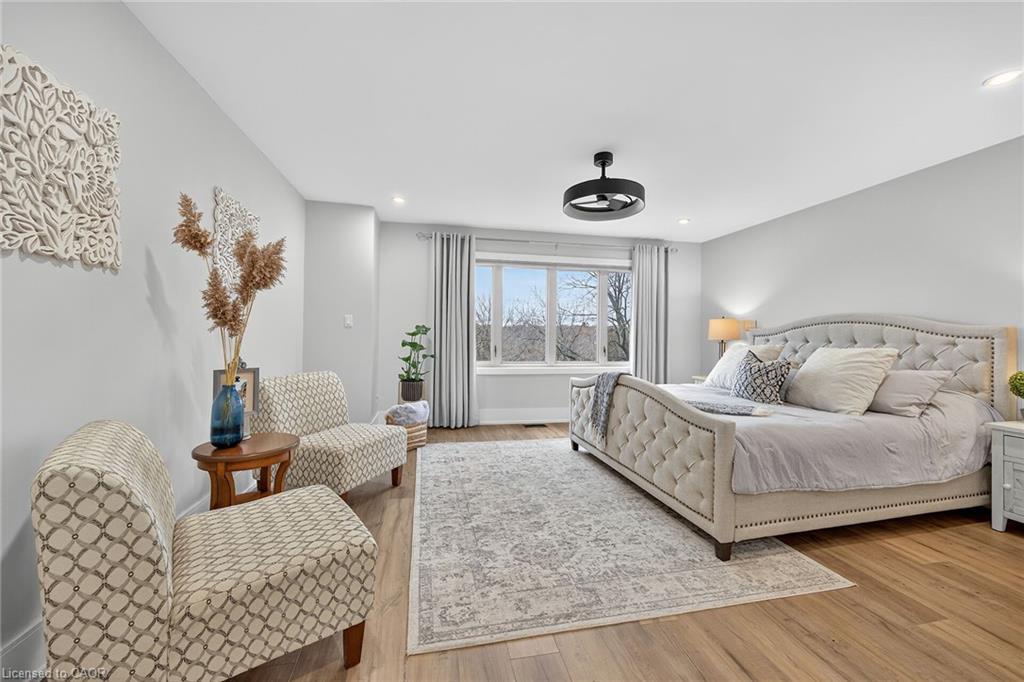397 Caithness Street E Property Photo 20