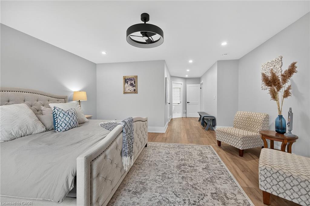 397 Caithness Street E Property Photo 21