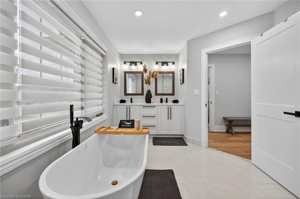 397 Caithness Street E Property Photo 24