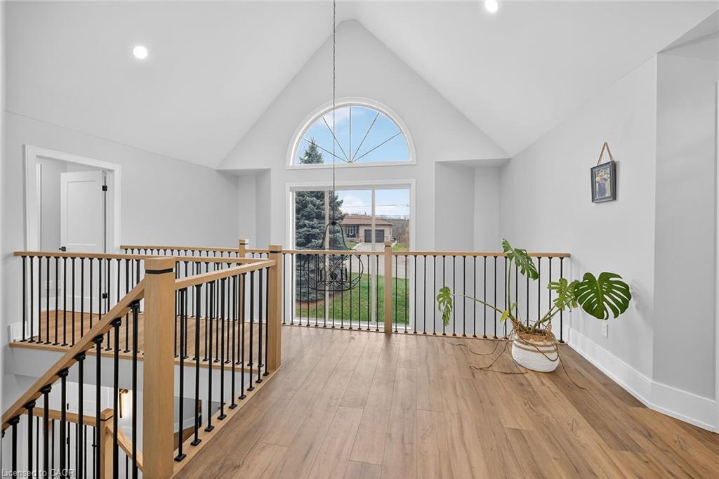 397 Caithness Street E Property Photo 27