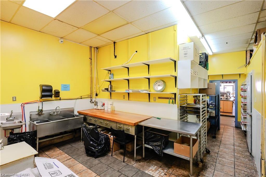 754 Queenston Road Property Photo 25