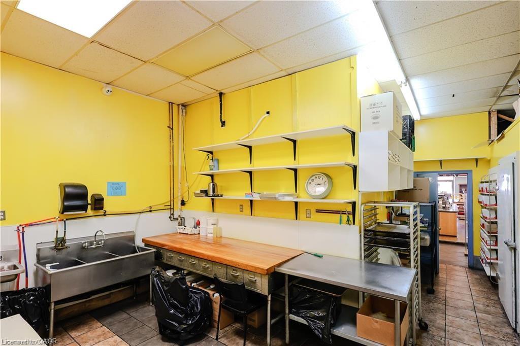 754 Queenston Road Property Photo 28