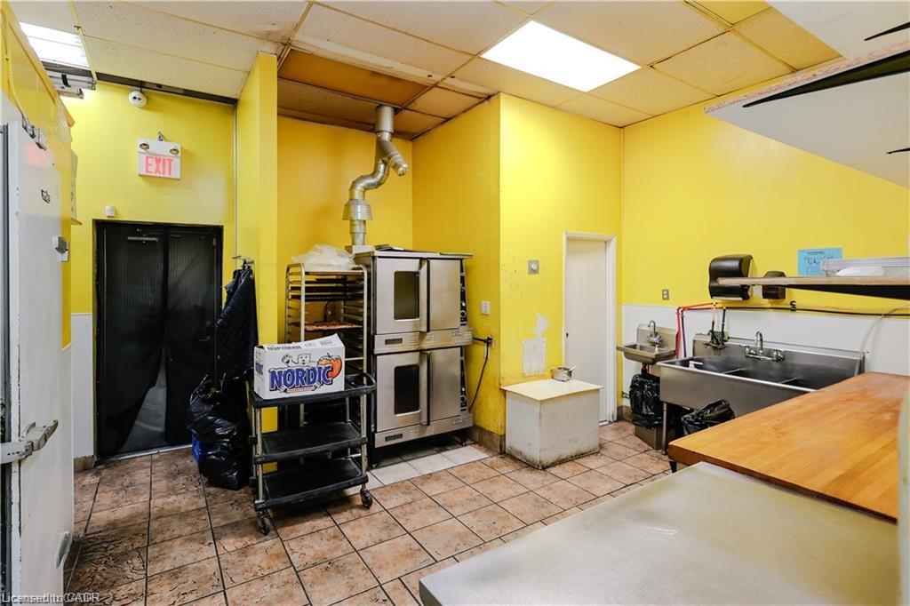 754 Queenston Road Property Photo 32