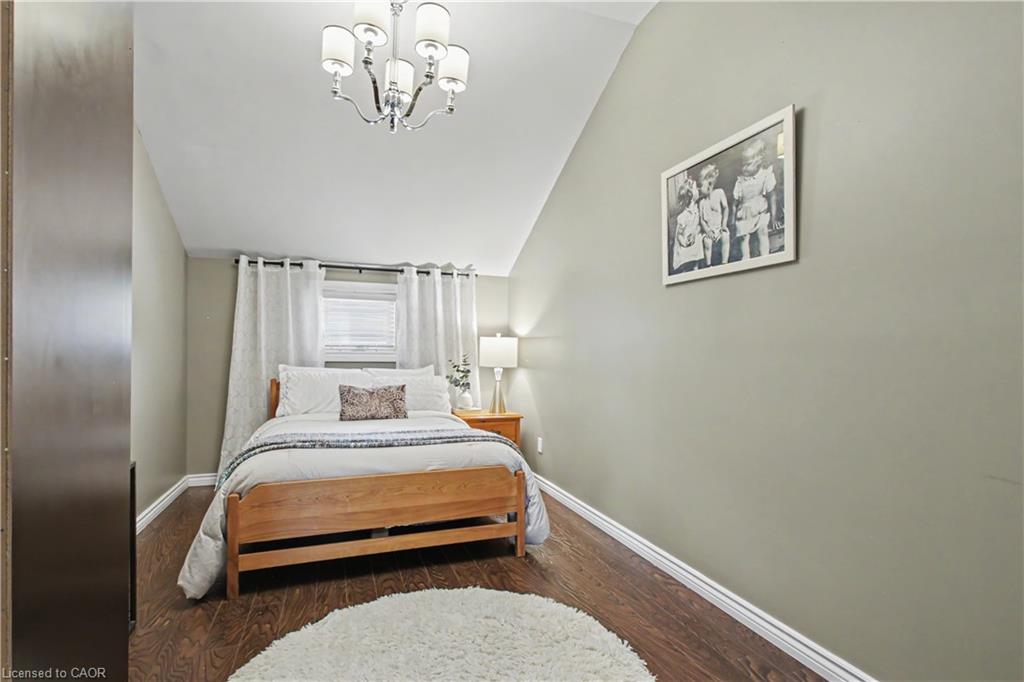 17 Athlone Road Property Photo 21