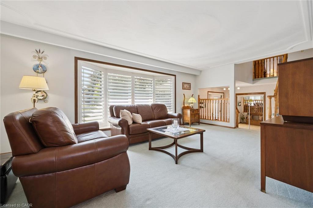 18 Strathcona Crescent Property Photo 7