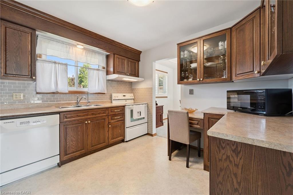 18 Strathcona Crescent Property Photo 12