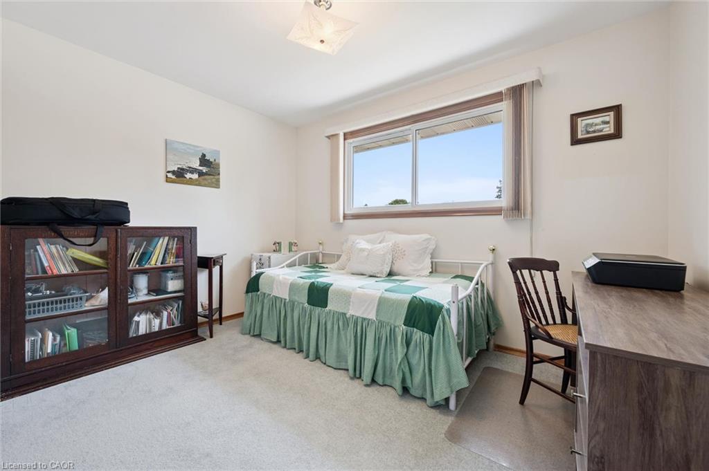 18 Strathcona Crescent Property Photo 17
