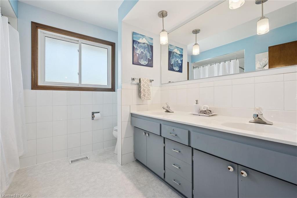 18 Strathcona Crescent Property Photo 24