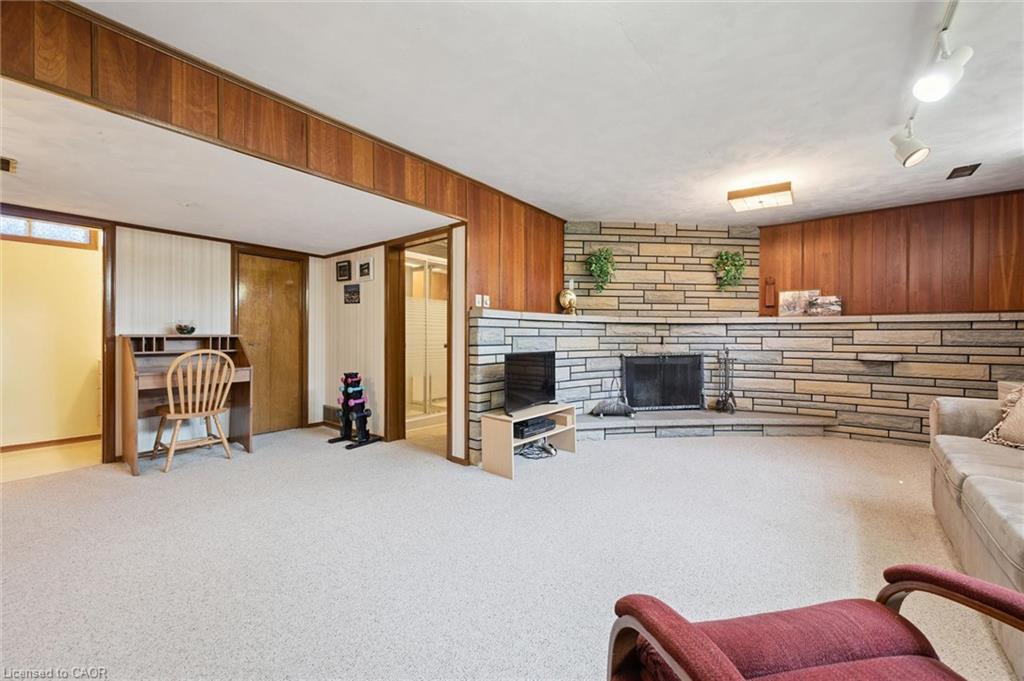 18 Strathcona Crescent Property Photo 26