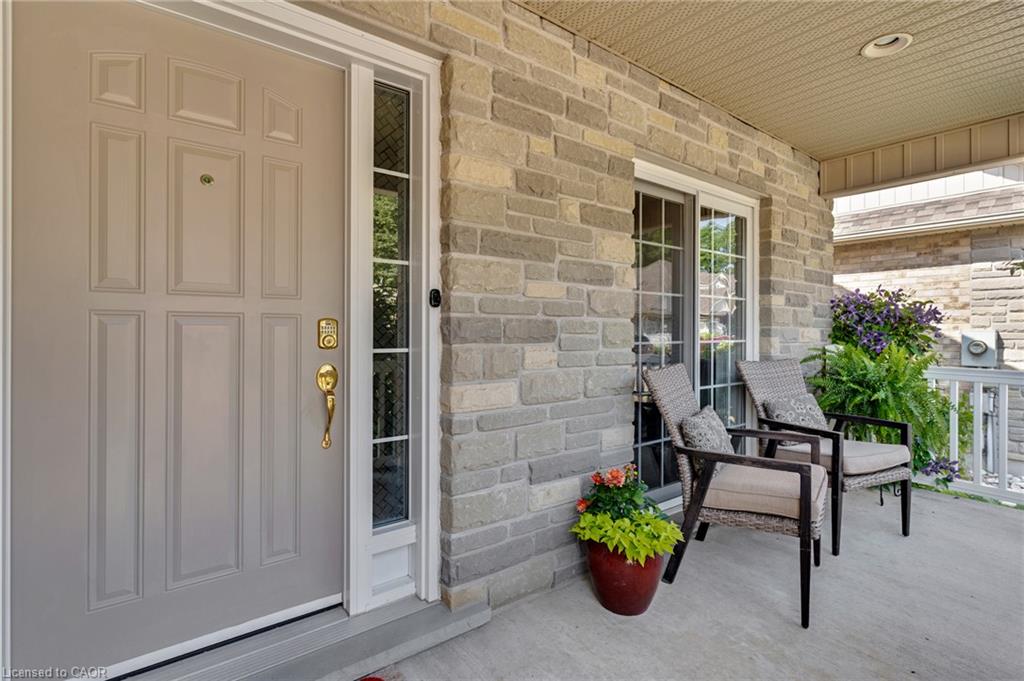 6d-350 Doon Valley Drive Property Photo 2