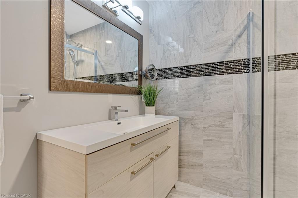 6d-350 Doon Valley Drive Property Photo 18