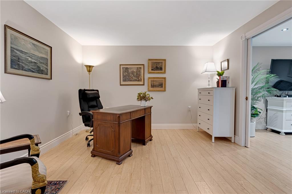 6d-350 Doon Valley Drive Property Photo 29