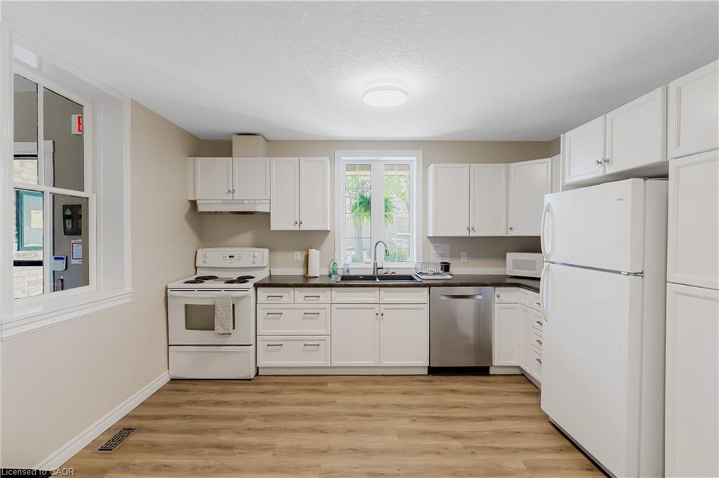 6d-350 Doon Valley Drive Property Photo 40