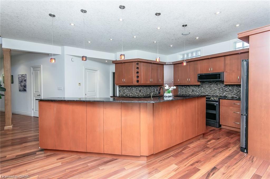 75 Wagon Street Property Photo 11