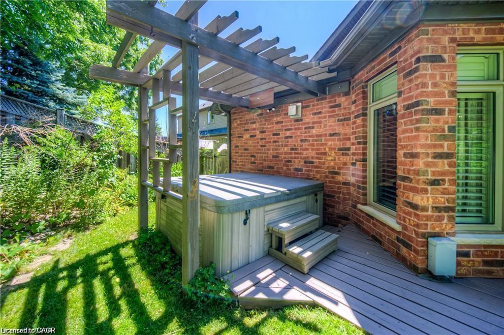 75 Wagon Street Property Photo 32