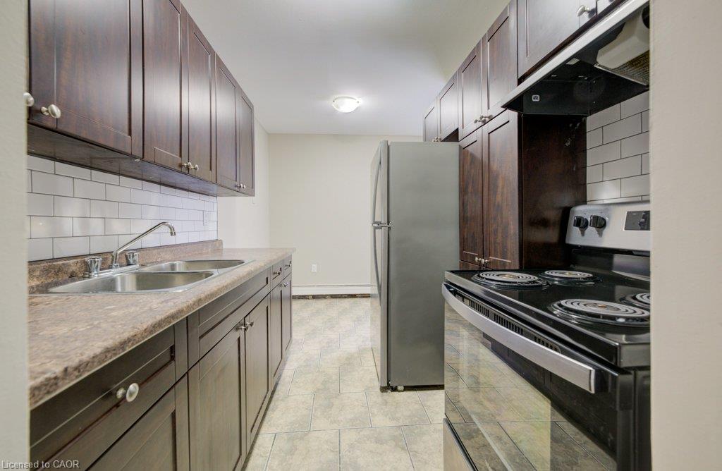 307-390 Admiral Drive Property Photo 6