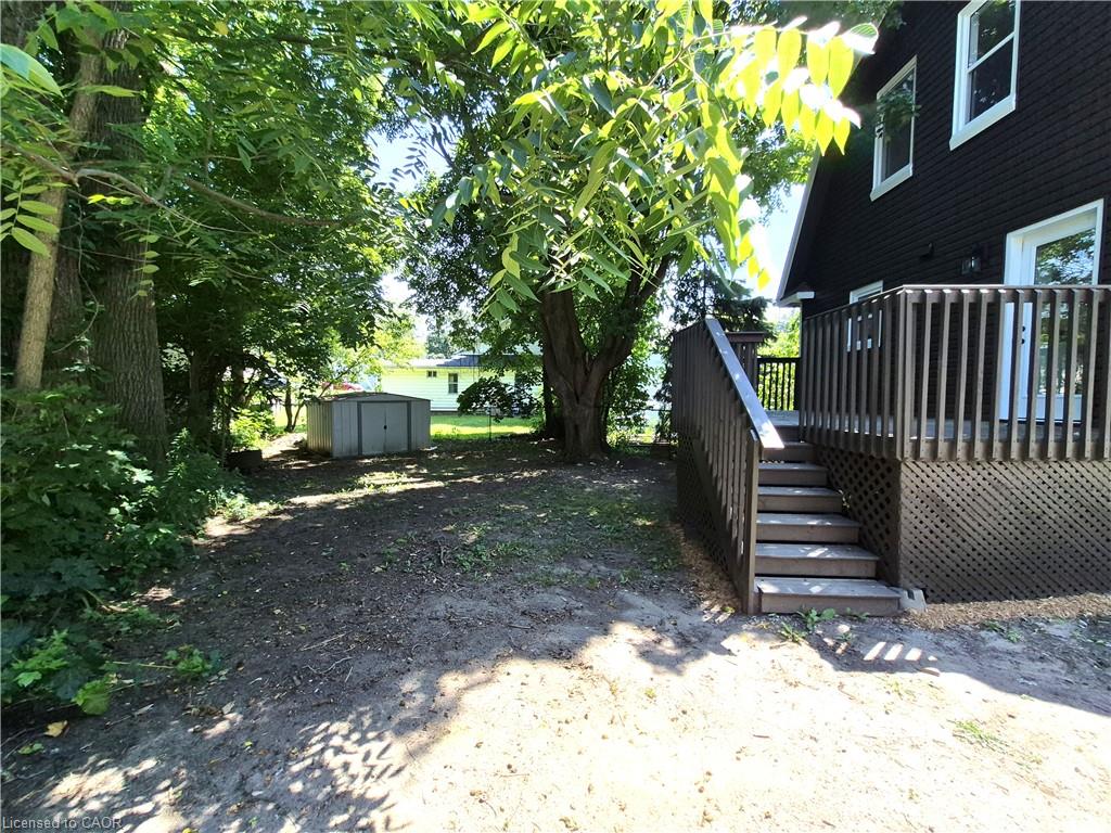 217 Queen Street N Property Photo 34