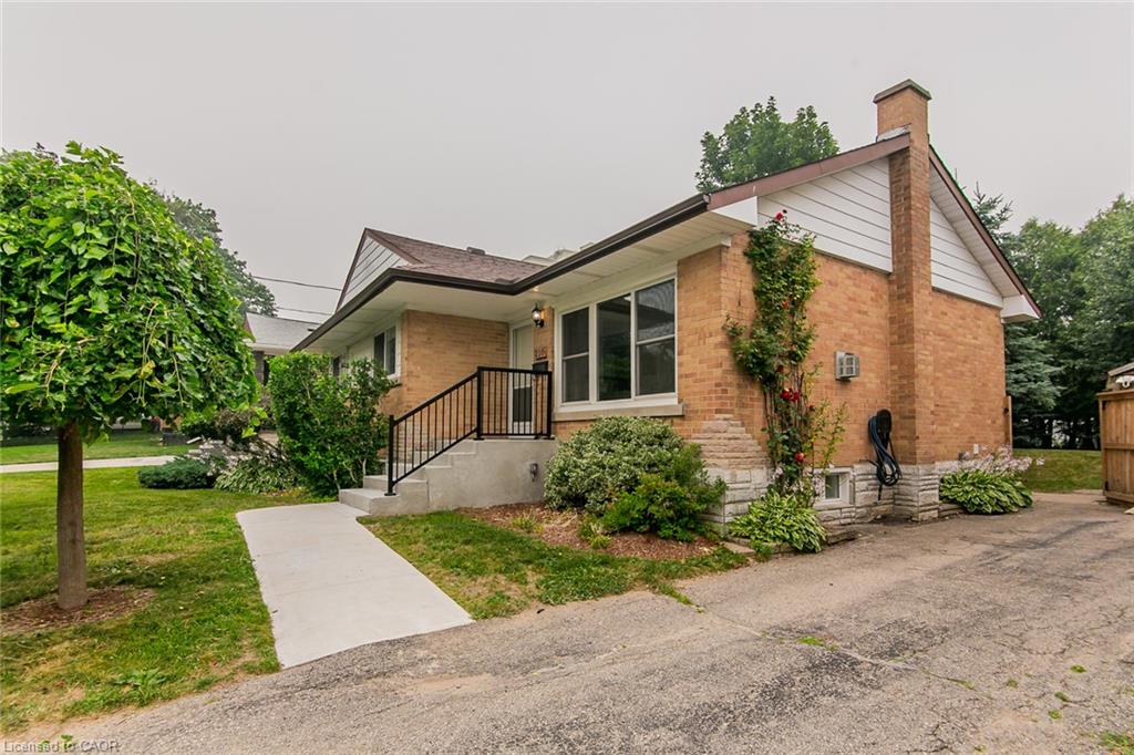 210 Dawson Street Property Photo 5