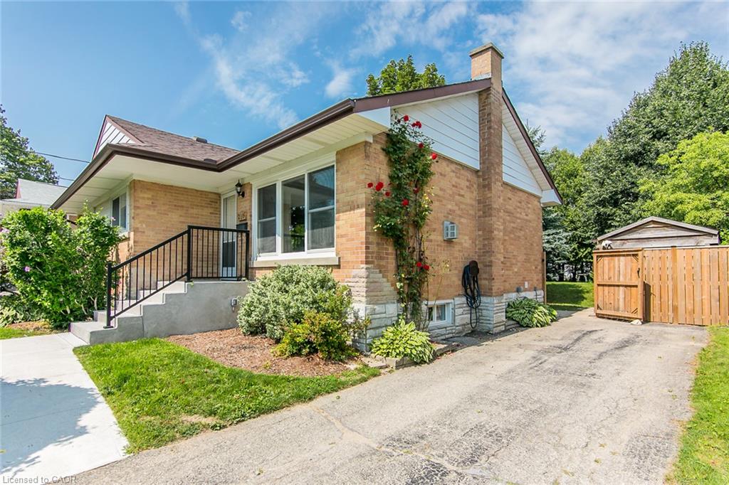 210 Dawson Street Property Photo 6
