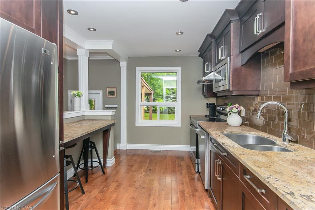 210 Dawson Street Property Photo 16